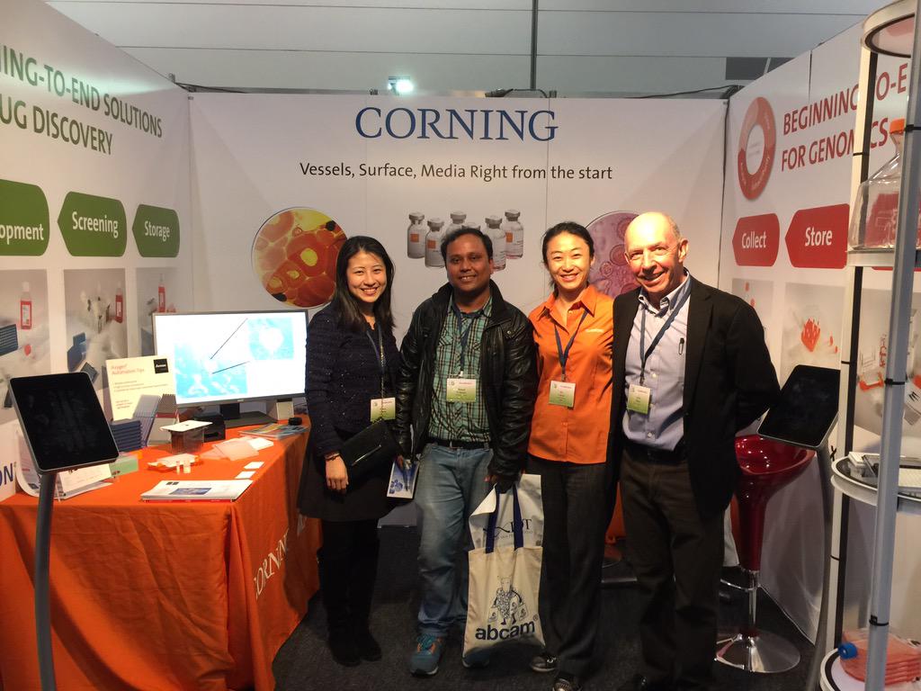 ComBio2015's tweet image. Corning exhibit - great vibrant colours!!!