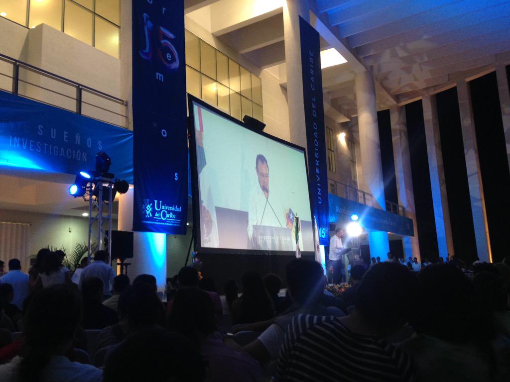 Mikee_Matias's tweet photo. #SoyUnicaribe ya lo dijo el rector @TirsoOrdaz 👏🏼 http://t.co/U60Y9H7VDB