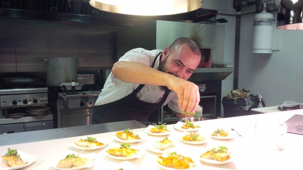 vhrestaurant's tweet photo. Here we are showcasing Road17 Char with quince #eatlocal #gomedia2015 http://t.co/LYUF08RHKn