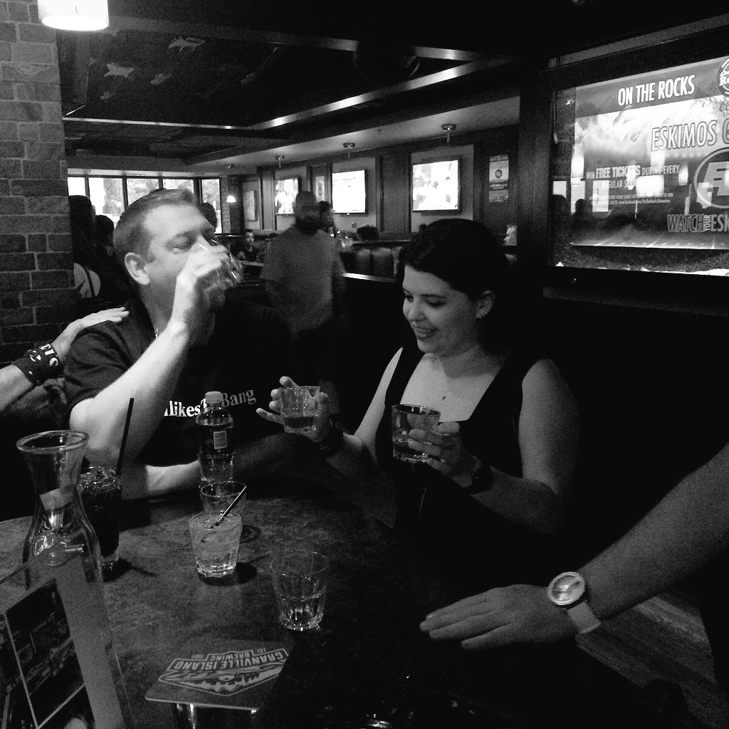 Arbitral's tweet photo. For Tim.
@timlikestobang
#timlikestobang
@OnTheRocksEdm http://t.co/iXgPfr3Wen