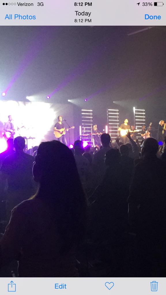 ajdolphens's tweet photo. Having an awesome time at the HILLSONG Concert right now. Awesome God!!!! http://t.co/lfdd2dwIqu