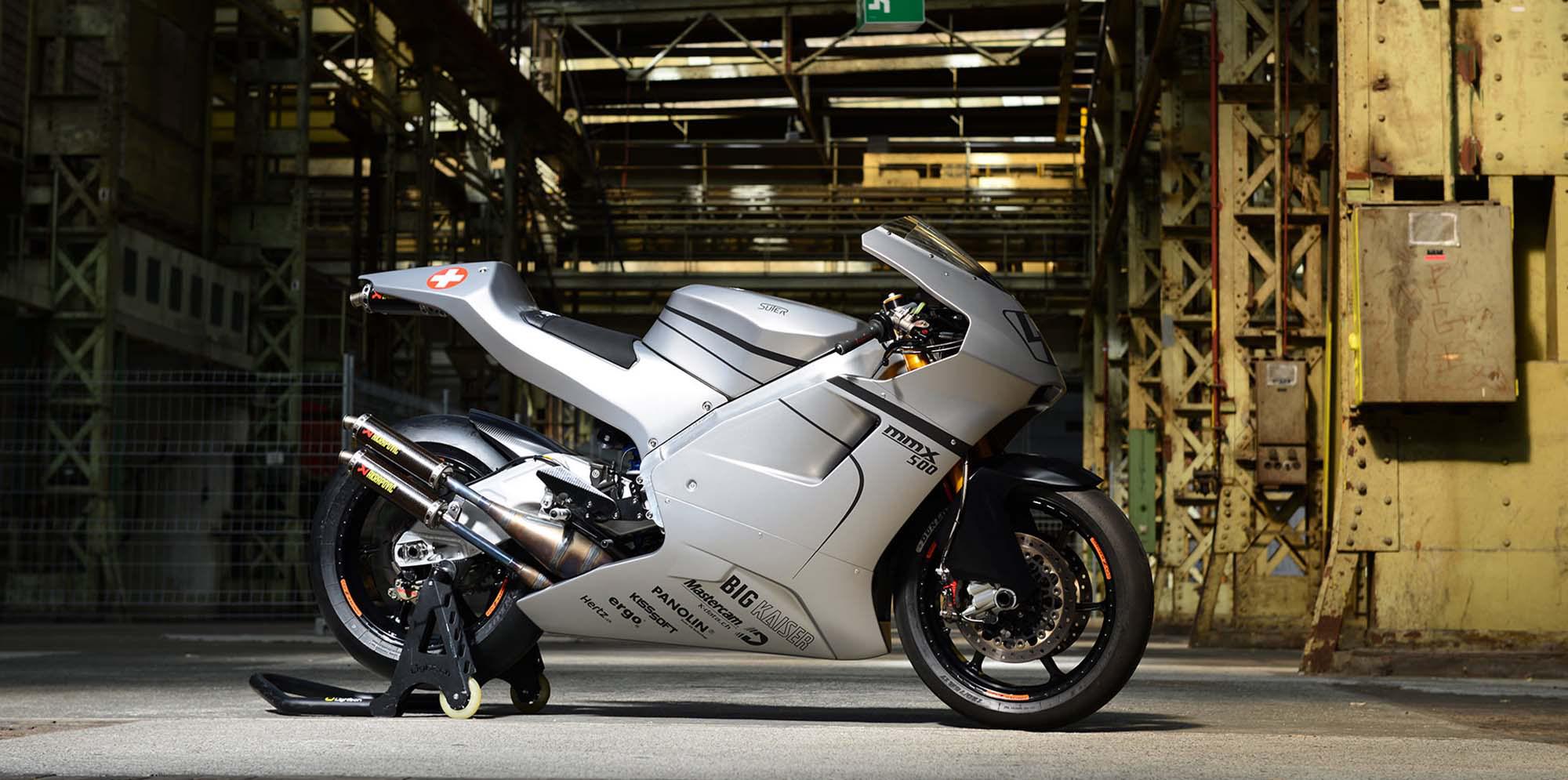 別館rbb Suter Mmx500 ２ストバイク再び 2スト500ccのエンジンを積み 195馬力 127 という驚異のスペック ９９台限定で販売とのこと 価格は約１５００万円 576cc ２ストv4 56x58 5mm ボア ストローク Http T Co L93wmosphl Twitter
