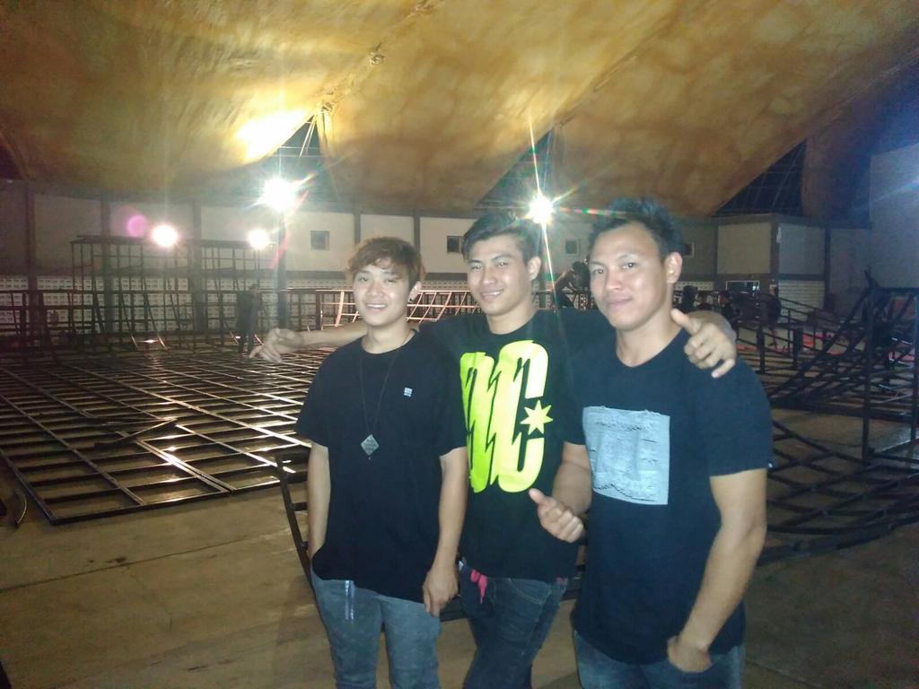 ioxcofficial's tweet photo. thailand pro rider hadir di IOXC 7 rider lainnya menyusul keep ride and fun #ioxc2015 #jawabarat #telkomuniversity http://t.co/LyP2BWBi38