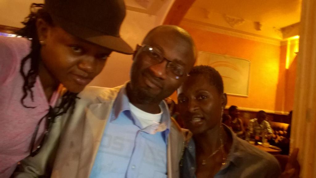 laure_llm's tweet photo. @JOSEPHDZENE @nathaliewakam  @laure_llm  sweet moment... http://t.co/YuH4xvDKLy