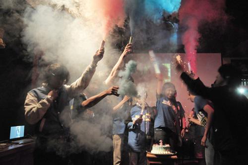 iki lho min,sederhana tapi meriah :)@BALATENGEN <a href="/Bombastik_ID/">#s7illProud</a> <a href="/BomberLadies_ID/">BOMBERLADIES</a>  #InyongPersibas #BombastikforPersibas