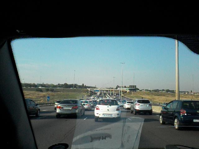 fabricekabongo's tweet image. Traffic jam on the N1. Joburg. #normalmorning