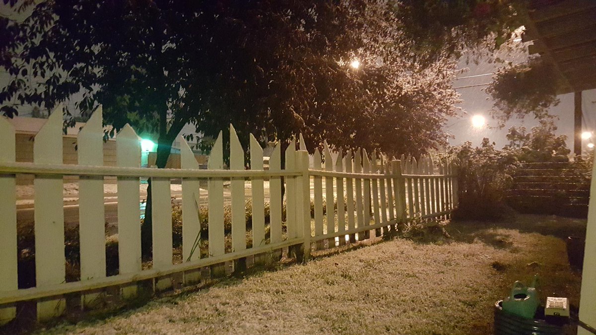 AlisonKulas's tweet photo. Well, maybe someone will win the #snowpool after all. #sticking http://t.co/fXrVFIbcnB
