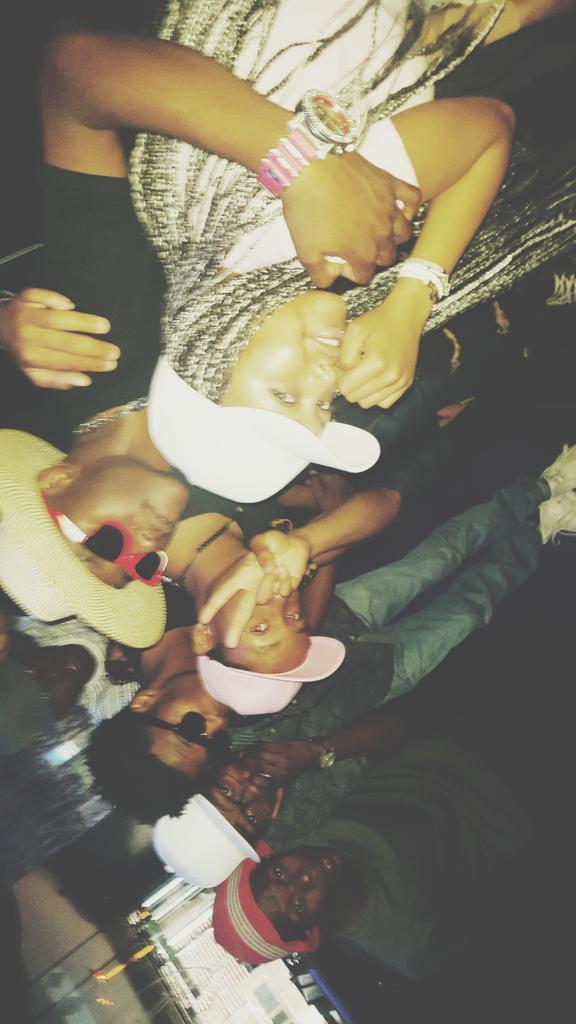 STXUTza's tweet photo. Sunday after our performance @blueroomhatfield @Drasticyoubest1  @Trovbleboy   @PrettygalswagTF  #Hafield #RES http://t.co/vYbTxfIl7Z