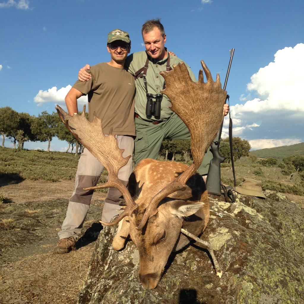 Nice fallow! Shot in Spain by WD after nice stalking
Bonito gamo! Cazado tras un buen rececho.