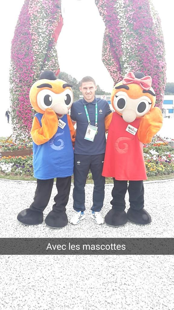 PhilippeBilly's tweet photo. En Corée du Sud pour les 6eme Jeux Mondiaux Militaires. 1er match après demain contre le Qatar. http://t.co/7HllnPvPQl