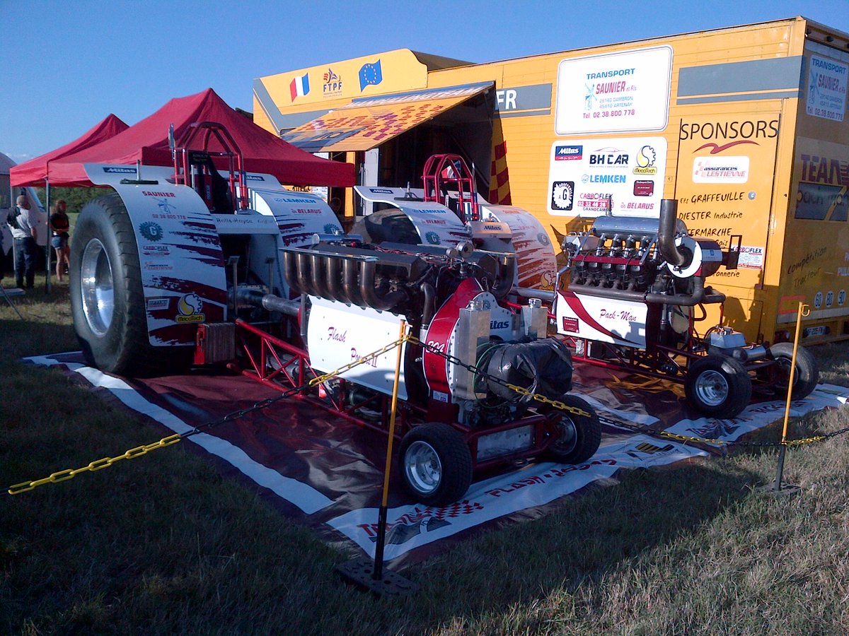 SELDMecaTech's tweet photo. Encore bravo au double champion de FRANCE 2015 le #PackManPullingTeam : voici donc quelques photos de la saison : http://t.co/k1DnFsTni2