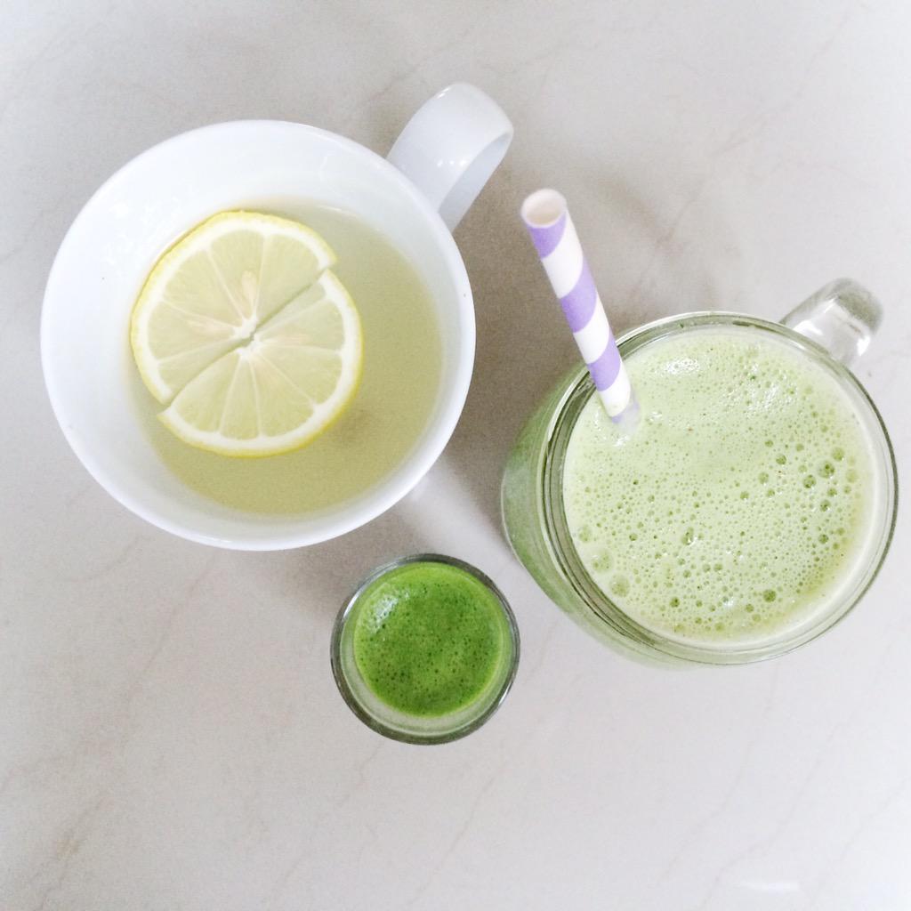 TheHonestProj's tweet photo. Morning routine โจ hot water with lemon, wheatgrass, green smoothie ๐
#wheatgrass #greensmoothie #thehonestproject http://t.co/GnW7alDlU1