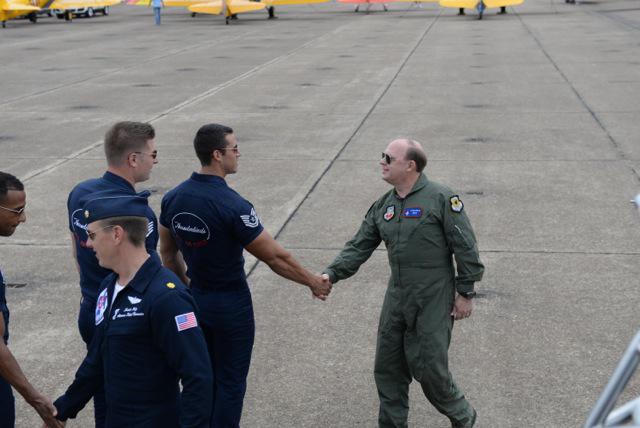 FanDuelSNBraves's tweet photo. Our very own @PetePranica had the rare opportunity to mount up w/ the @AFThunderbirds. Check out some of his pics! http://t.co/ROuQftpf1I