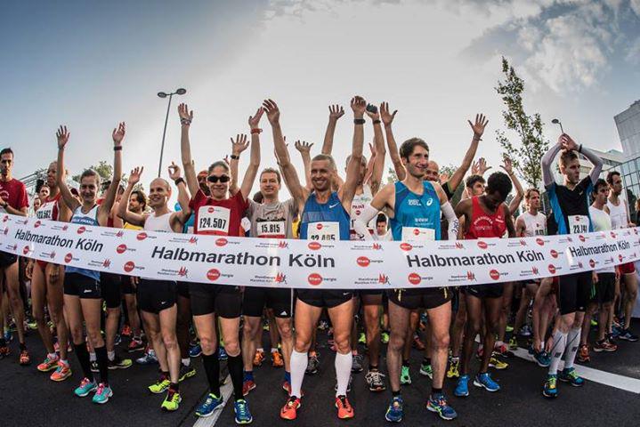 Lindner_Hotels's tweet photo. Unser Lindner City Plaza ist dieses Jahr erstmalig Partner des Köln Marathons. Wir freuen uns drauf! #km2015 http://t.co/OFx5hyPYr5