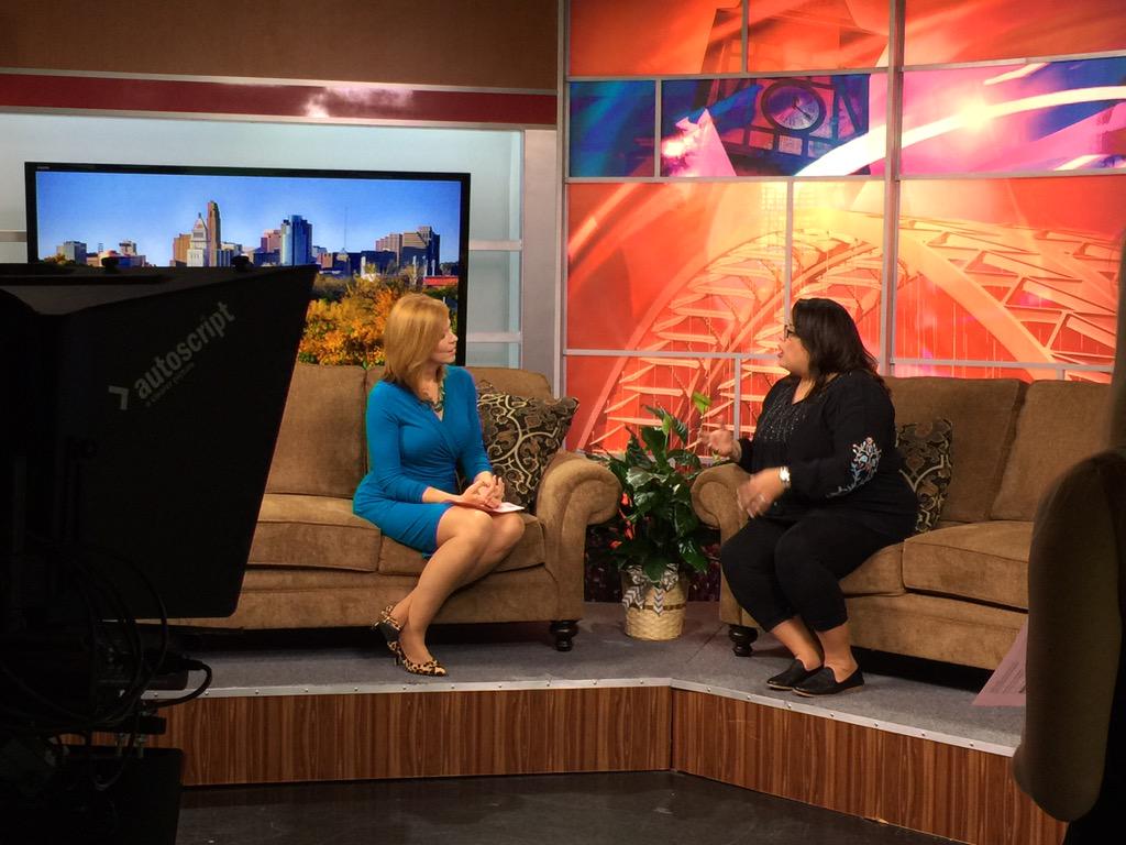 JessWeiner's tweet image. Talking about @Dove @Pinterest #selfesteemproject with anchor Sheila! #live #onset