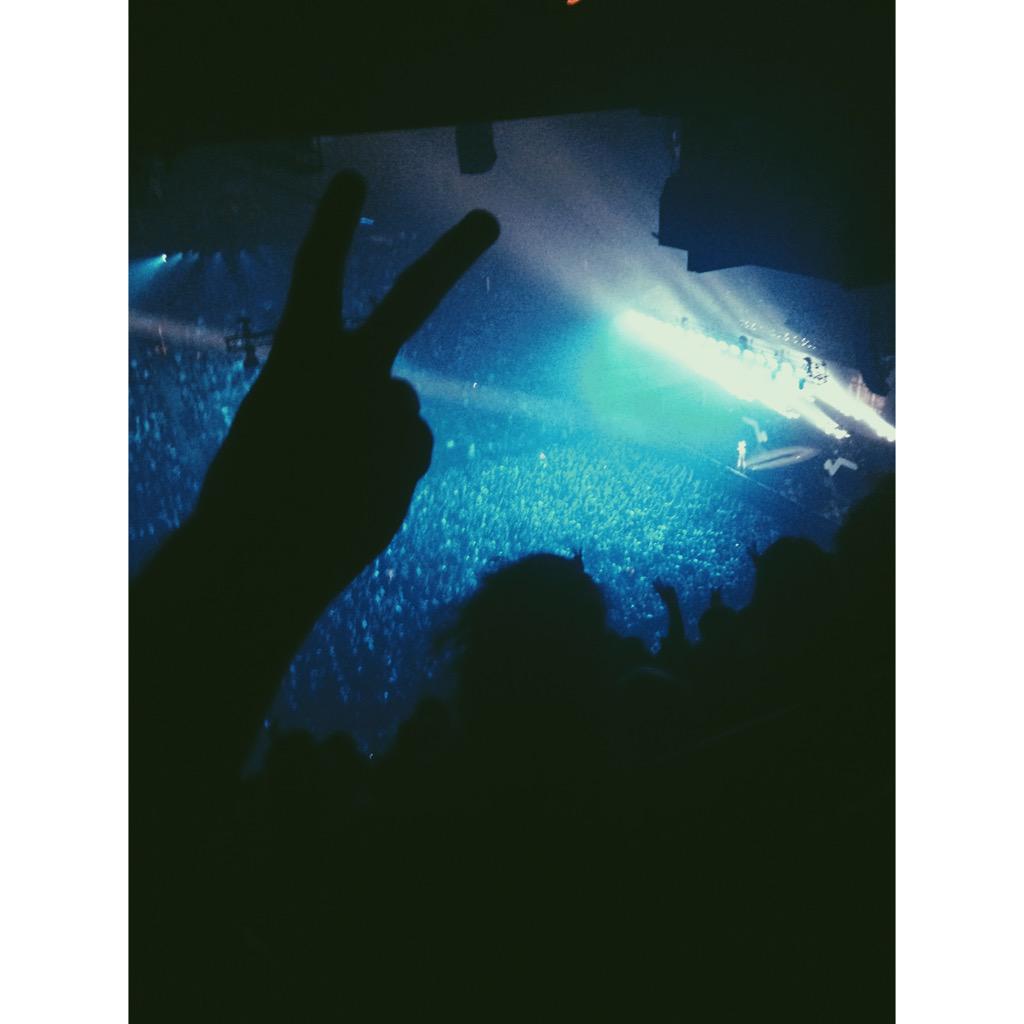 Camrobillard's tweet photo. Merci @Stromae pour ce spectacle si extraordinaire #stromaemtl http://t.co/8XFG028M6O