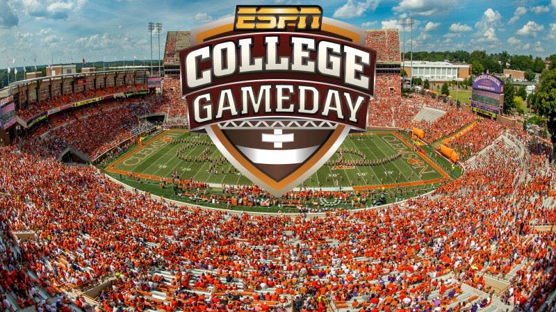 TigerliliesUlt's tweet photo. T-3 days till @CollegeGameDay at the best university in America! #GetUp4GameDay #clemsonclubsports #womensultimate http://t.co/hWoaLlltRL