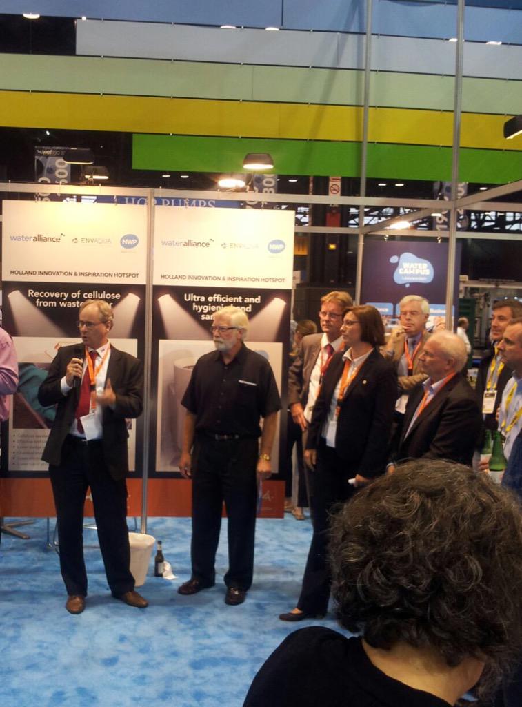 60Heinstein's tweet photo. Network reception #dutchbooth #WEFTEC2015 #berghofmembranes #symphonicwater @WaterAllianceNL @TheWaterCouncil http://t.co/E7O5xqHoHY