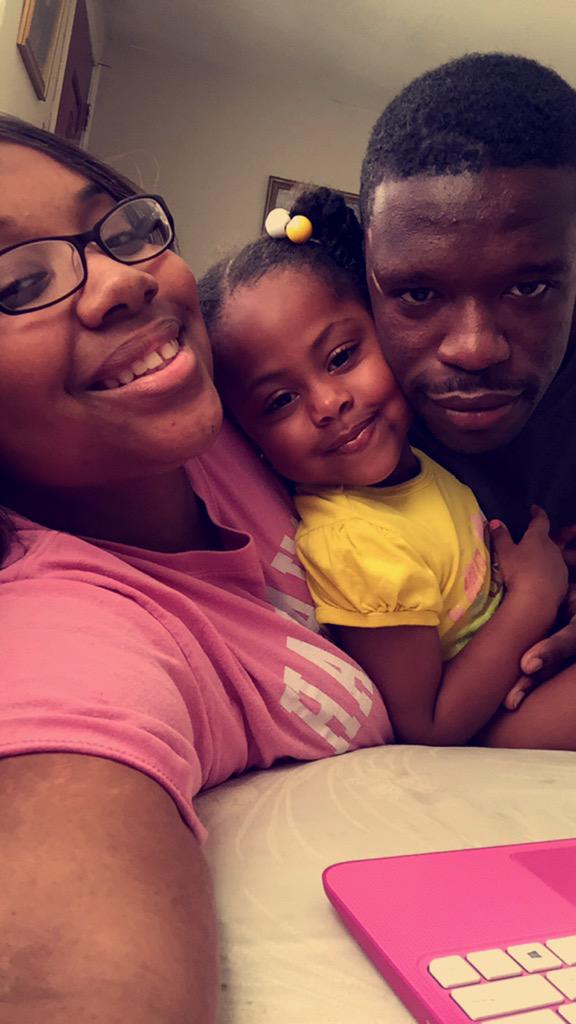Imda_queen23's tweet photo. #WeValid 😍👨‍👩‍👧💕 http://t.co/3vJjSo2aD4