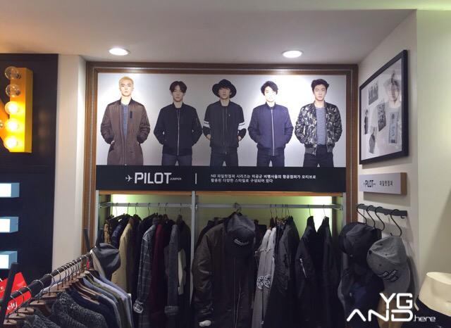 YGAndhere's tweet photo. วินเนอร์ในร้าน NII Shop ค่ะ เด็กๆถ่ายแบบออกมาดูดีทุกครั้งเลย :) คนหล่อใส่อะไรก็หล่อเนอะ ㅋㅋ http://t.co/MLDXbB9r5r