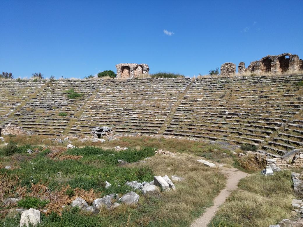 SerdarTours's tweet photo. Stadium of Afrodisias, Turkey http://t.co/LP3wLlbdBA
