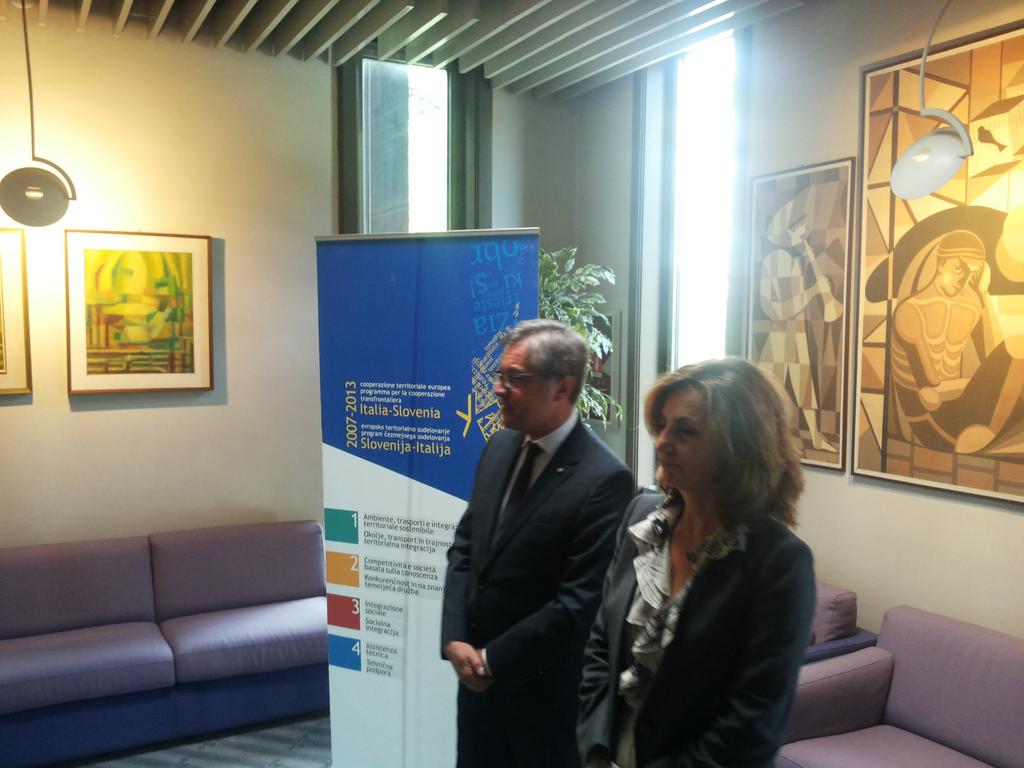 aberemliysky's tweet photo. #Interreg25 meeting with press in Gorizia/Nova Gorica on #crossborder cooperation http://t.co/VHsgsJnylo