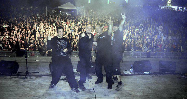 criptaband's tweet image. Foto del concierto que dimos con Banzai en las fiestas de Aluche