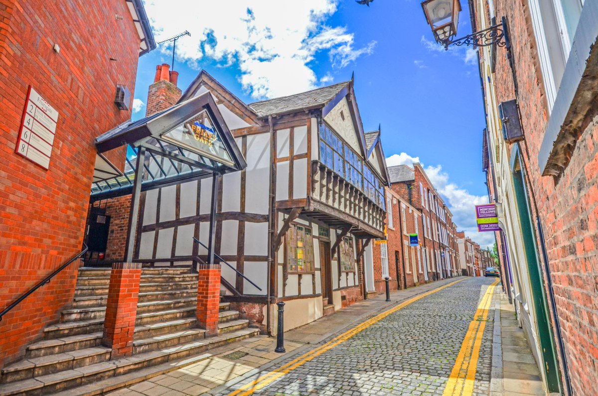 CavendishRental's tweet image. New Price - 4 Bedroom townhouse believed to be Chester&apos;s oldest dwelling - £1200pcm #cavlife #chestertweets