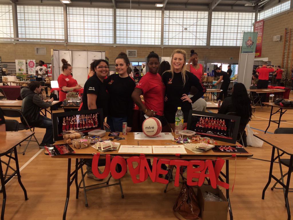 NetballUoB's tweet photo. @KatieSheldon18: @NetballUoB @BedsSU @uniofbeds Freshers Fayre today!! Come along and join! @England_Netball http://t.co/rApkXvRPYd