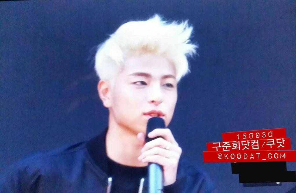 KOODAT_com's tweet photo. 150930 문샷 팬미팅 준회 이쁘자나,.. #구준회닷컴 #쿠닷 #구준회 #취향저격 http://t.co/H6rNfzH8yt