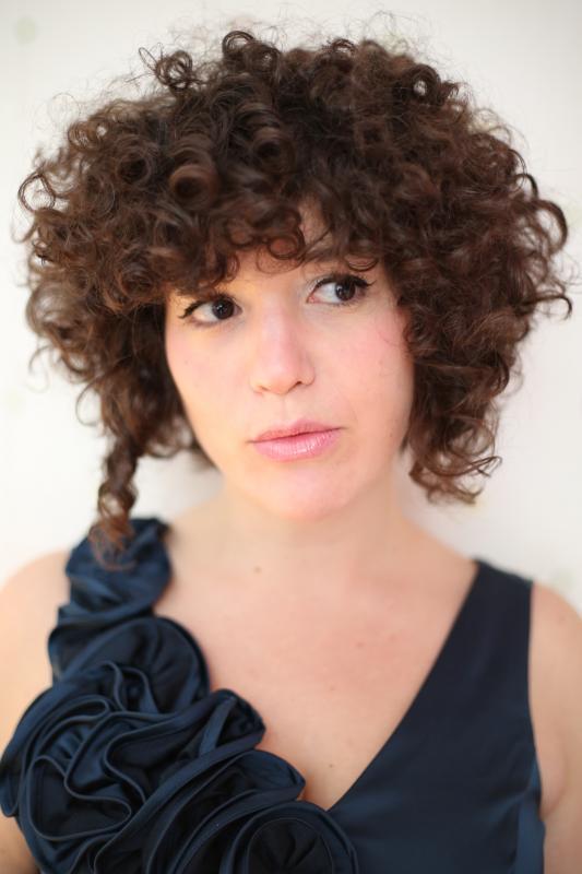 totaltalentjobs's tweet photo. Showcasing TT Singer @JessDeGiudici http://t.co/A0IXKYbea3 #castings #auditions #BeDiscovered with @totaltalentjobs! http://t.co/1l9Y5F7Oqy