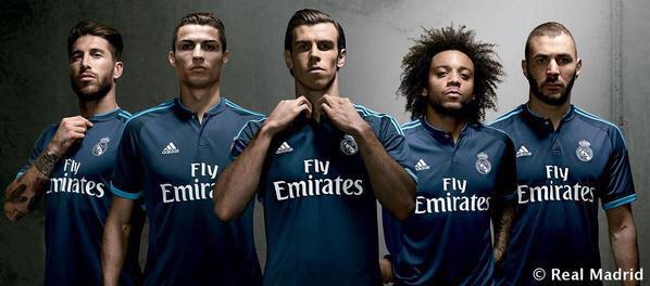 MadridCFyB's tweet photo. Hoy estrenamos la nueva camiseta. Para mi, la más bonita en mucho tiempo. http://t.co/FYOJQdm9Wb