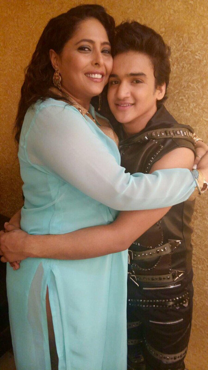 faisalkofficial's tweet image. #GeetaMaa..Thank you for making my day so special..loads of love to you :) @JhalakOnColors @geetakapur @ColorsTV