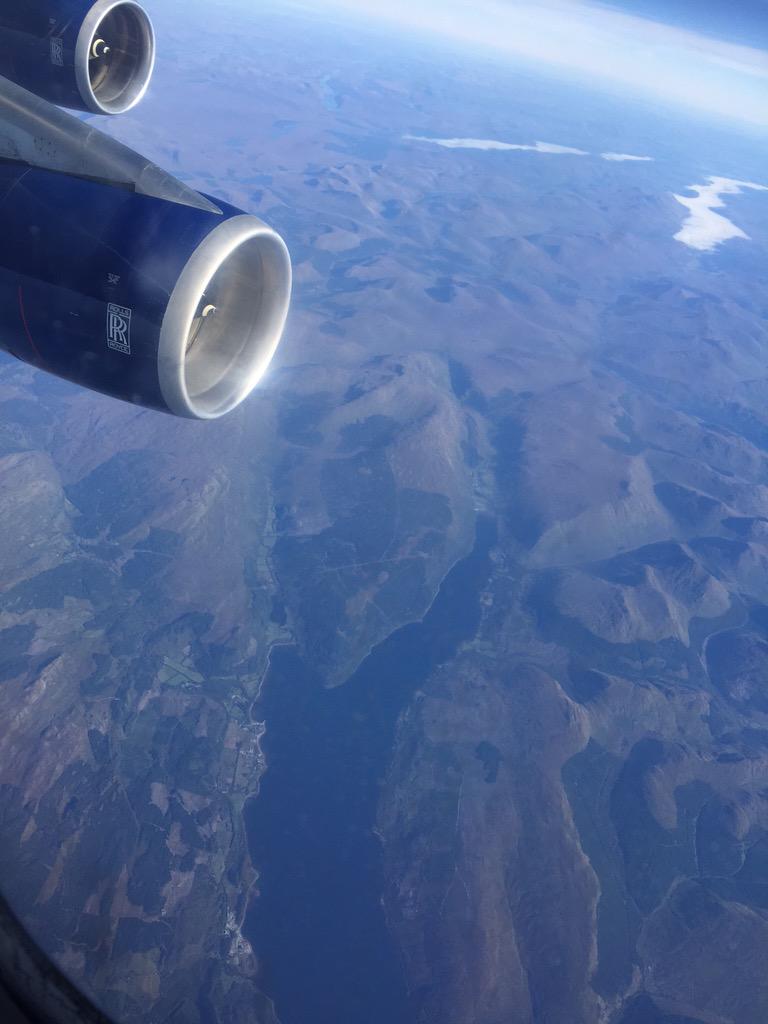 GuyWilks's tweet photo. The #RolllsRoyce were purring this am over a beautiful view of #Scotland #britishairways http://t.co/Qc6AHIII9G