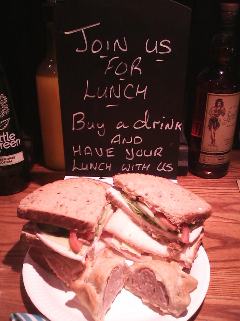 Bring your lunch to Castle.