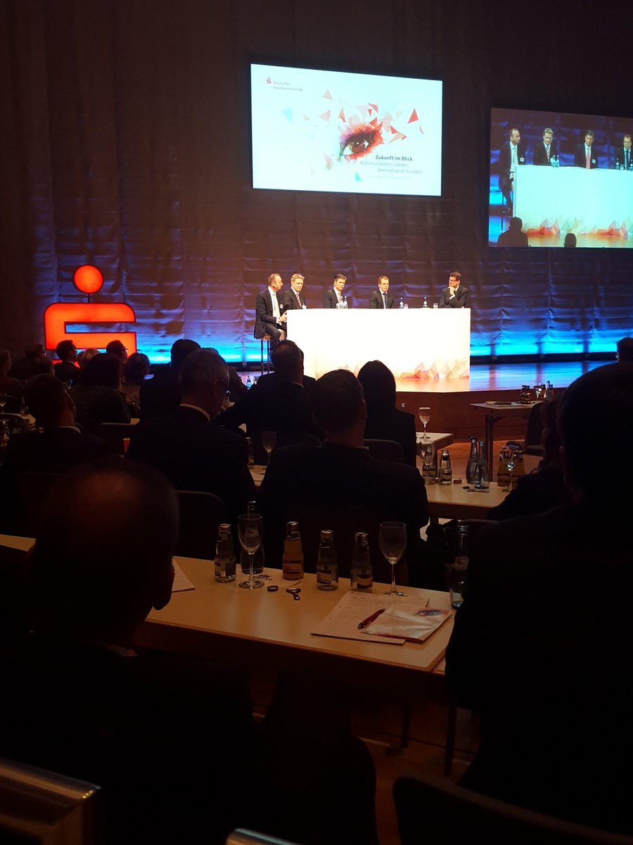 NourraB's tweet photo. Ottmar Bloching zum Thema paydirekt @dsv_mft http://t.co/LfDCzHTowr