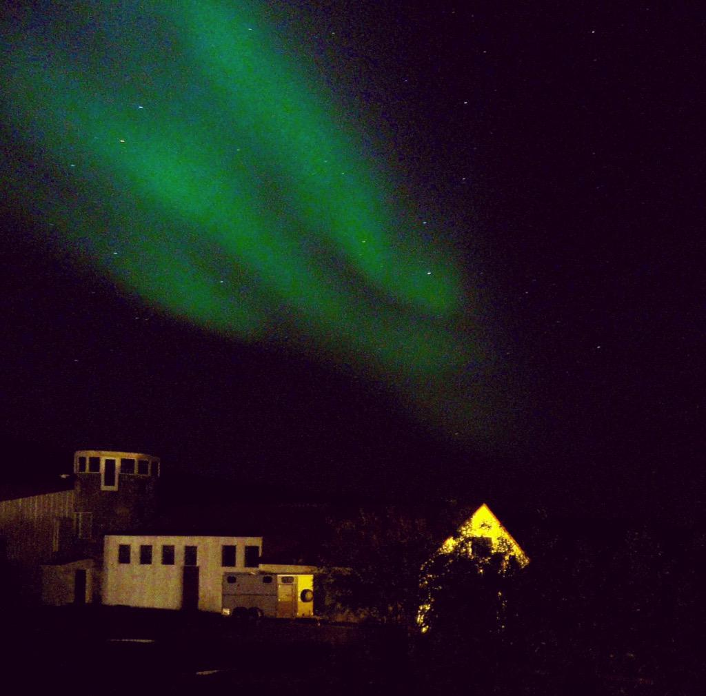 risiseu's tweet photo. @IslandTours_fr viajandoconislandiatours http://t.co/6AqtVtEFyu
