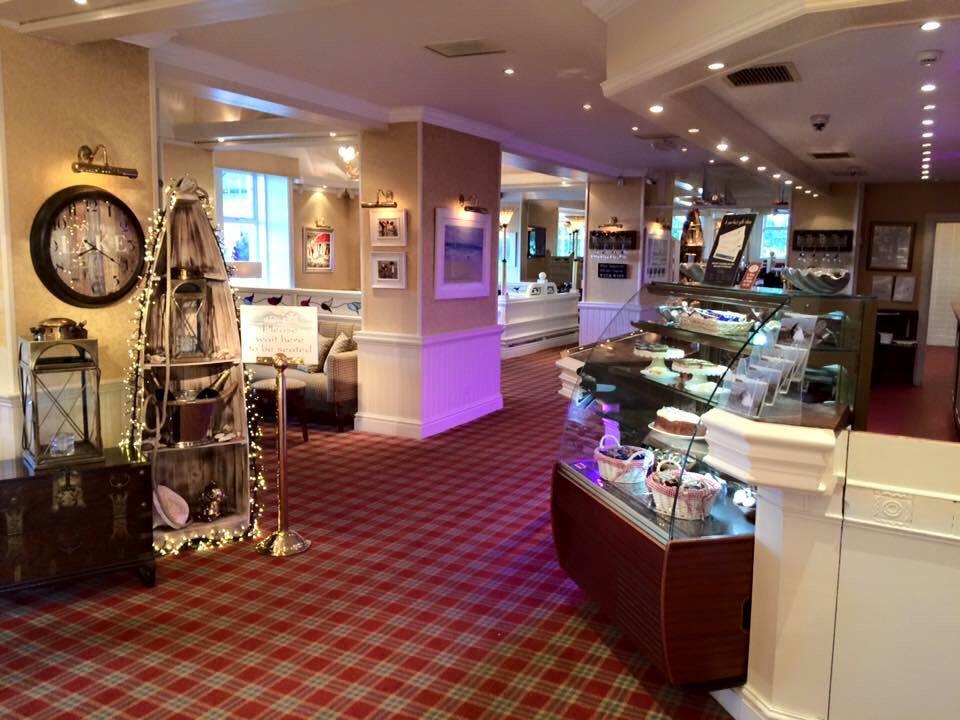 TheLochHouse's tweet photo. What a lovely day here at The Loch House! Always a warm welcome! Look forward to seeing you! 

http://t.co/jvtVzgRwZ2 http://t.co/TcF87JSRDo