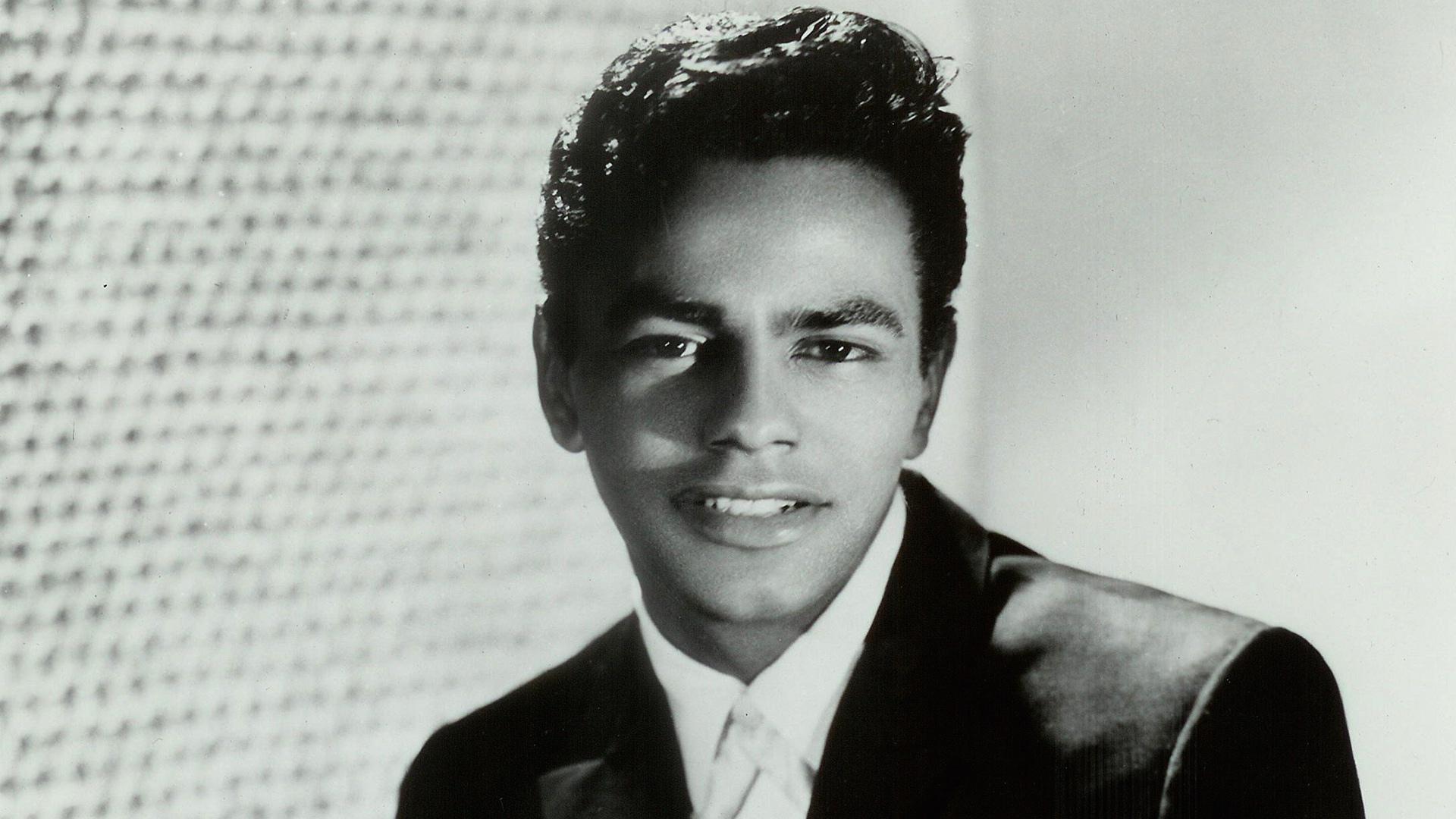 HAPPY BIRTHDAY... JOHNNY MATHIS! \"TOO MUCH, TOO LITTLE, TO LATE\"
ft Deniece Williams. 