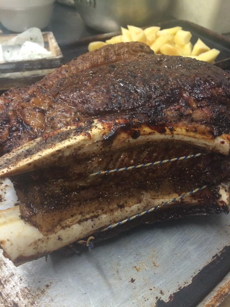LarwoodVocePK's tweet photo. Pre Sunday roast photo shoot coming along nicely http://t.co/1dMPJ5xp0v