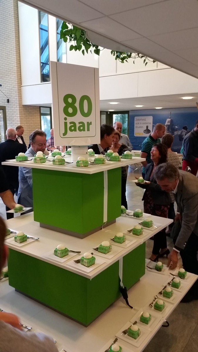 alluretuinen's tweet photo. Vandaag 80 jarig jubileum @vibanl. Gefeliciteerd! @alluretuinen heeft de jubileumboom geschonken #kado #samenwerking http://t.co/RP2HKsqntN