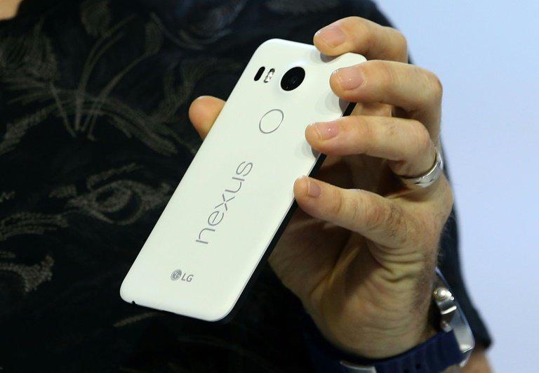 CapitalFMKenya's tweet photo. #Gadgets: Google unveils new Nexus phones aimed at high-end customers http://t.co/cU1dAxYmpH #Nexus5X #nexus6p specs http://t.co/ATbQZICNhG