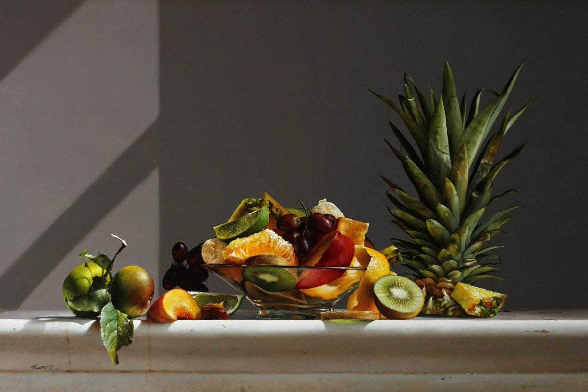 DeanDayGallery's tweet photo. It looks like you can snatch the fruit right off the canvas! #LarryPreston #realism #FruitBowlNo4 #painting #Houston http://t.co/vGuxRpDoEA
