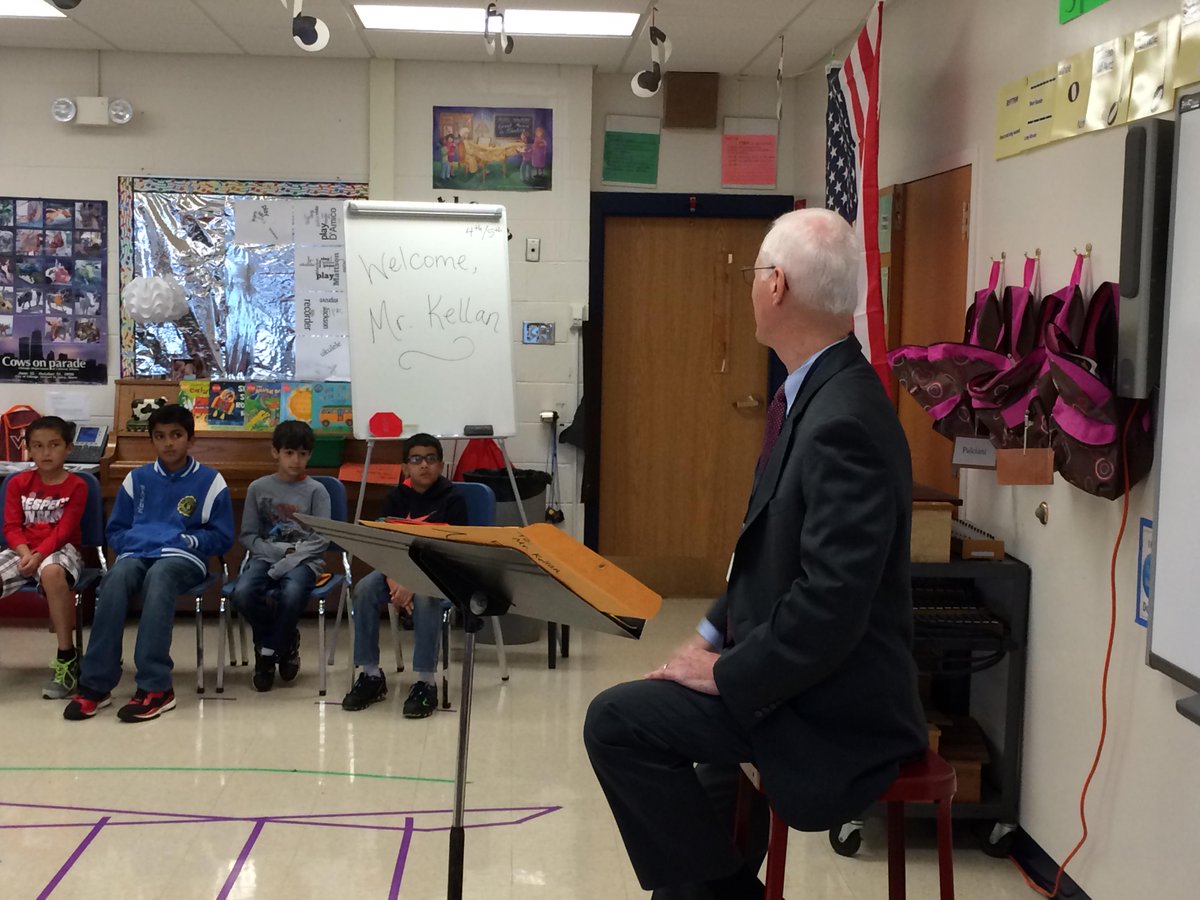 MusicalBulldogs's tweet photo. Mr. Kellan speaking in music class.  He still says "I get to go to work today!" after 45 years.  #mdbulldogs #weare44 http://t.co/cf5G7Ndp8h