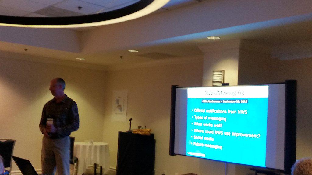 bfgNW's tweet photo. .@wxreport from @NWSLosAngeles giving a messaging talk at #cesa2015 http://t.co/YK8Tz3VGOU