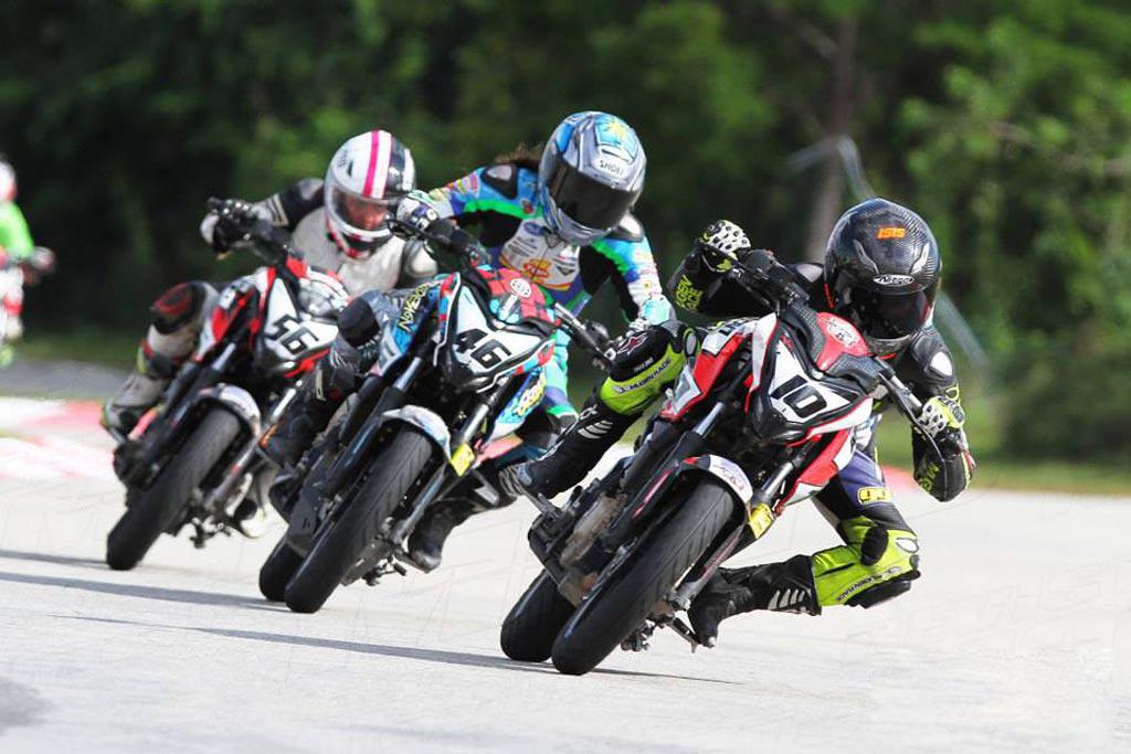 bajajmx's tweet photo. RT @AutoexploraMx: La #PulsarCup ruge en Morelia. http://t.co/8xSqyshPGD http://t.co/JX5PUVs9R7