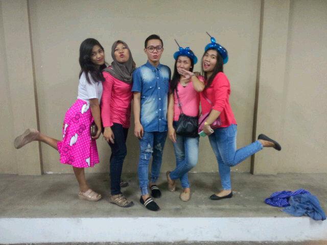 lamriapurba's tweet photo. Tengkyu meetup dan traktiran nya sahabatku @dittakitty http://t.co/ciTZCmfzSl