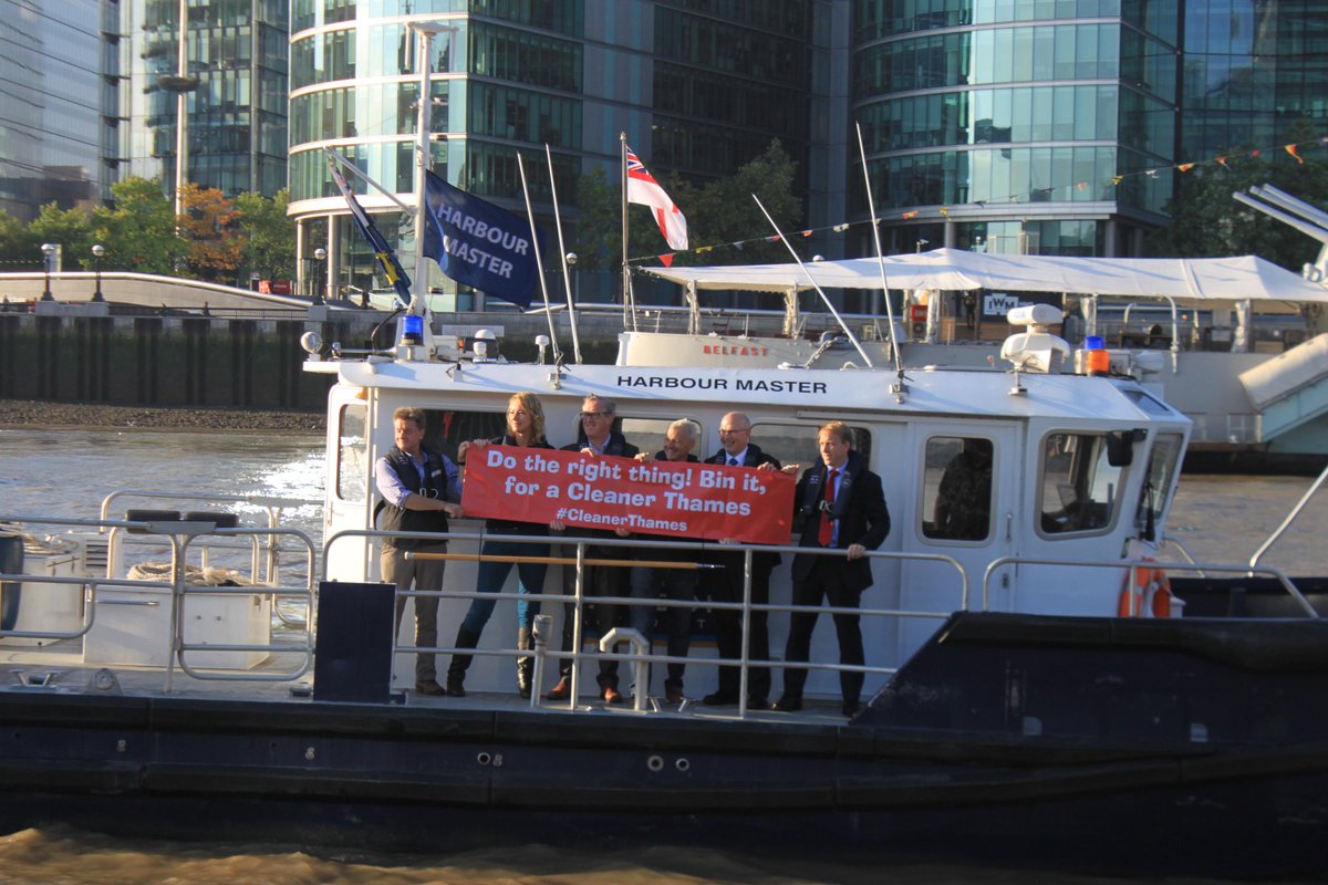 TidewayLondon's tweet photo. Tideway's Roger Bailey helps @Thames21 + @LondonPortAuth launch plastics pollution awareness campaign #cleanerriver http://t.co/XqdXSmdE7B