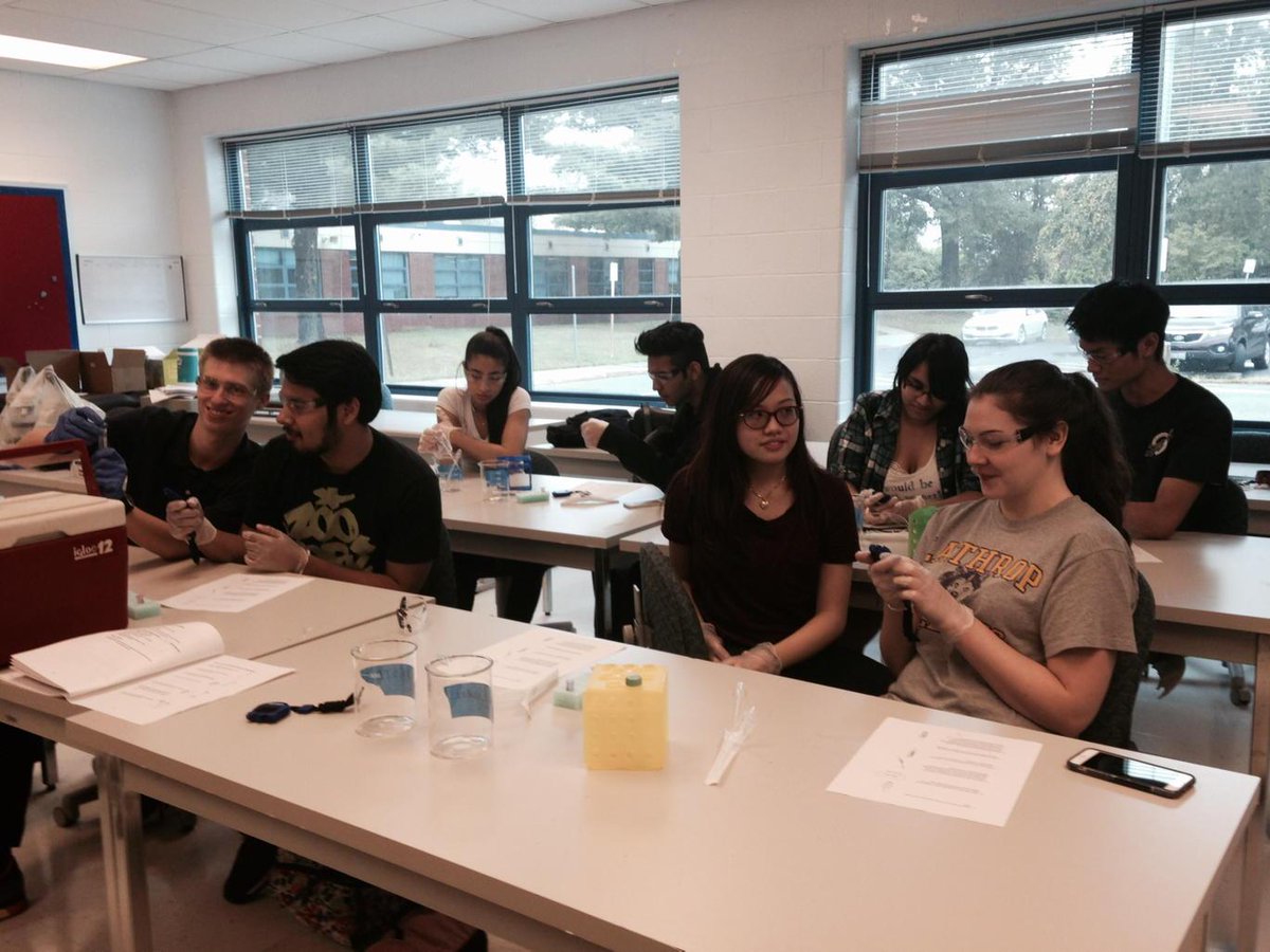 WP Academy Biotech class extracts DNA