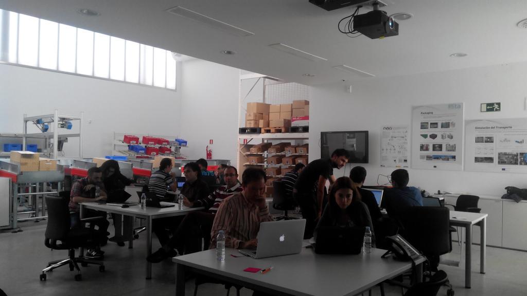 mabliedana's tweet image. 6 empresas aragonesas testeando su interfaz de usuario en @itainnova #learningbytesting